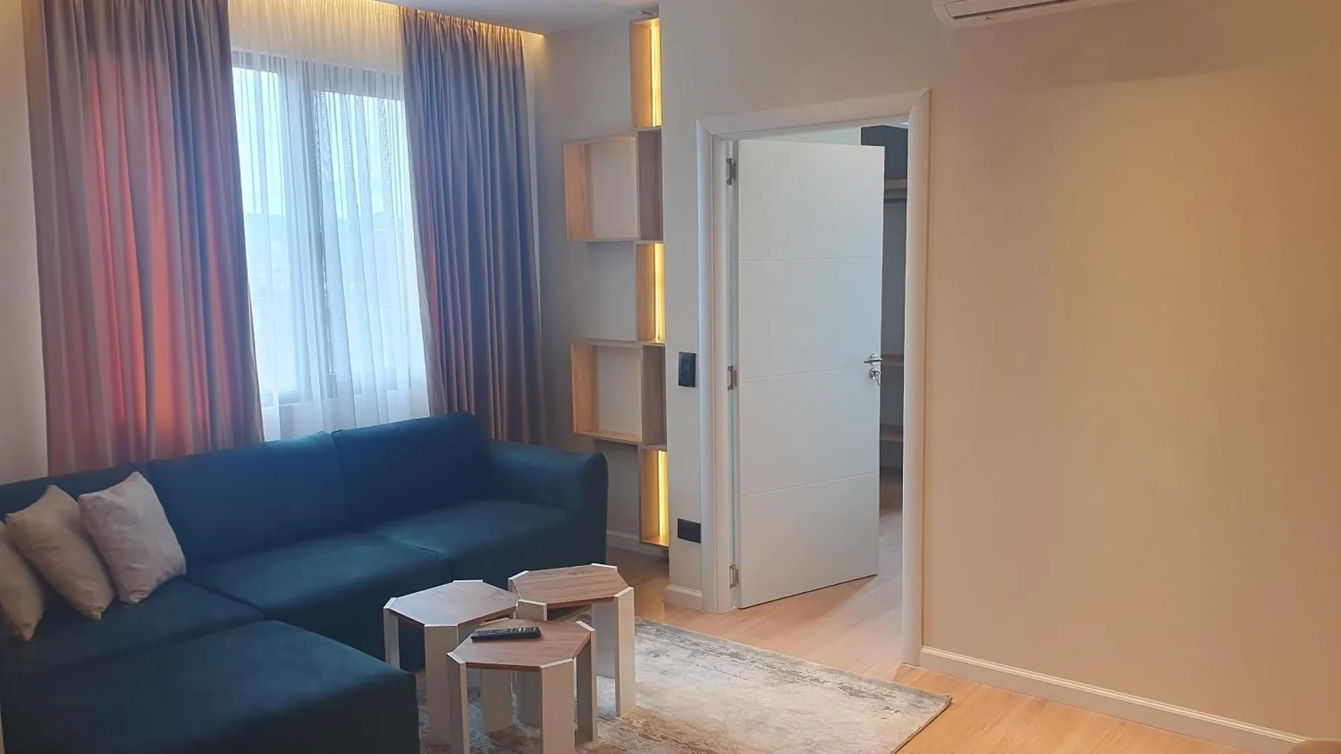 Apartment Stayin Tirana